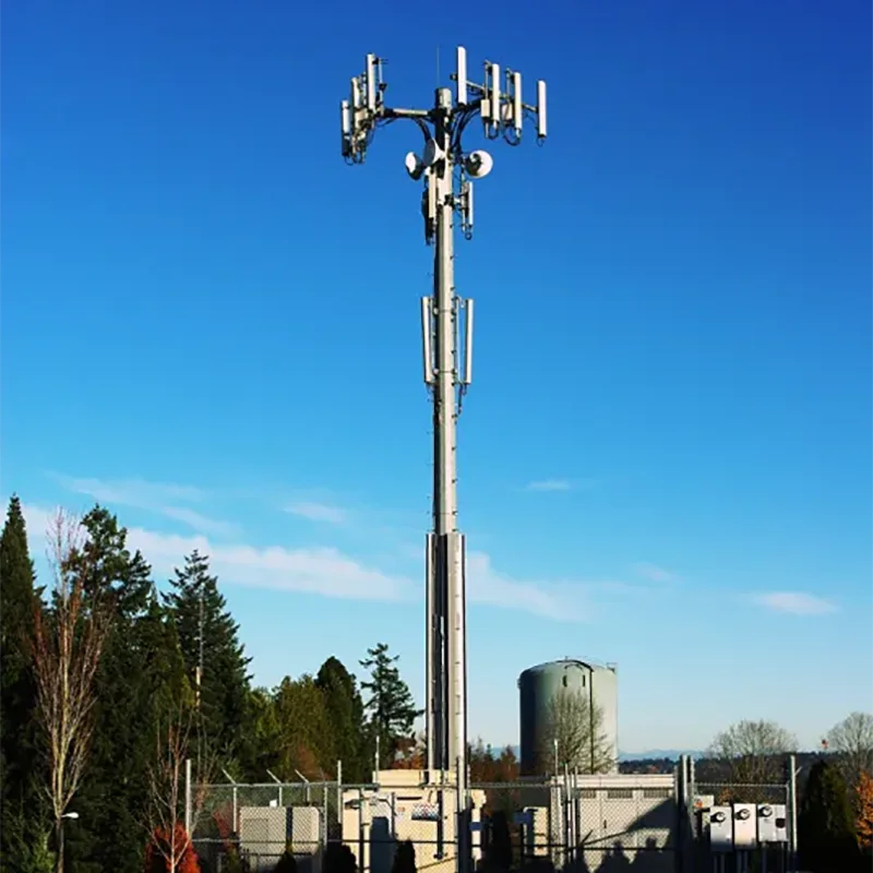 ¿Cuál es la vida útil típica de una torre de tubos de acero monopolar?